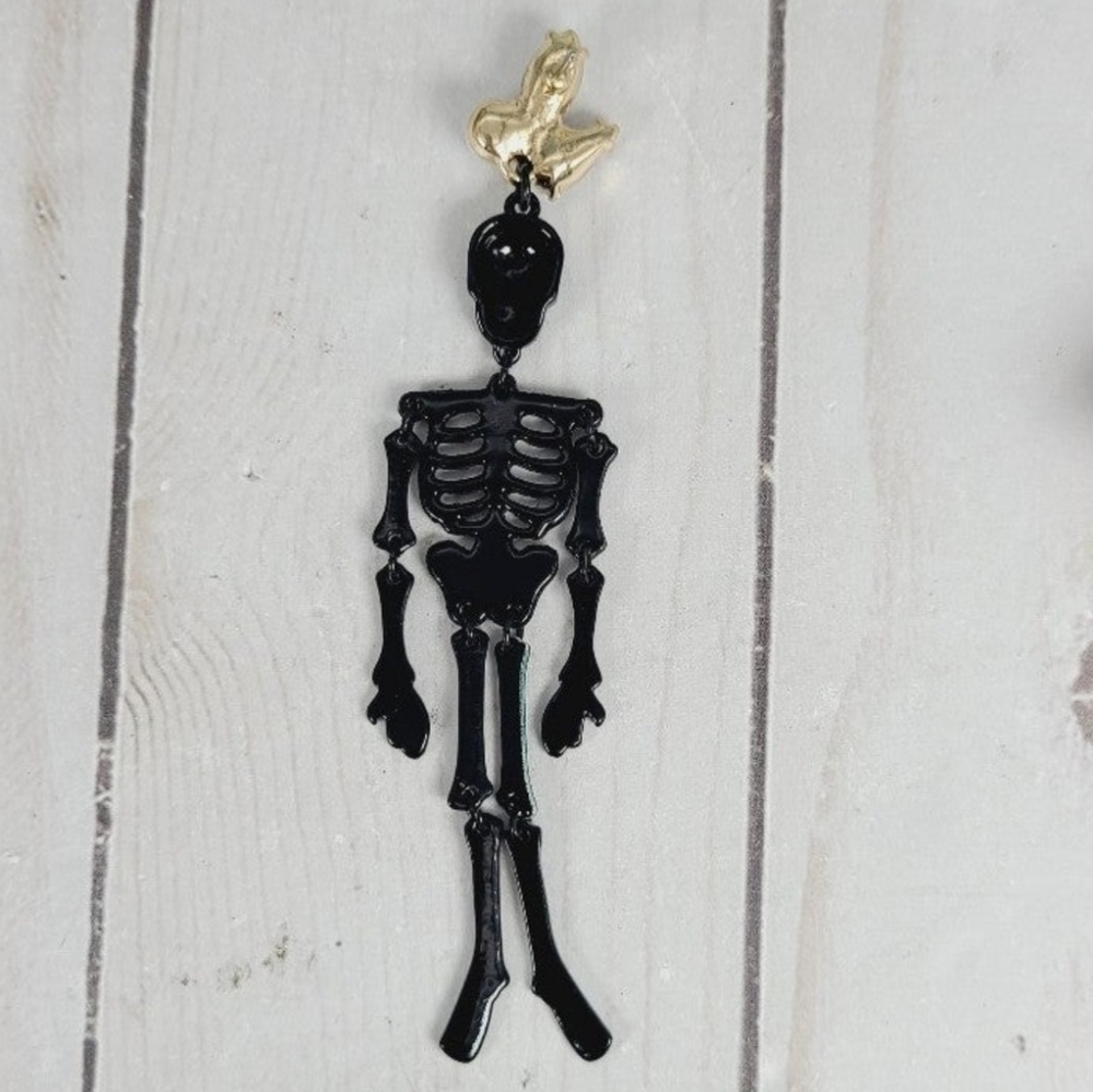 Betsey Johnson Skeleton Earrings Glow In The Dark - Picture 8 of 9
